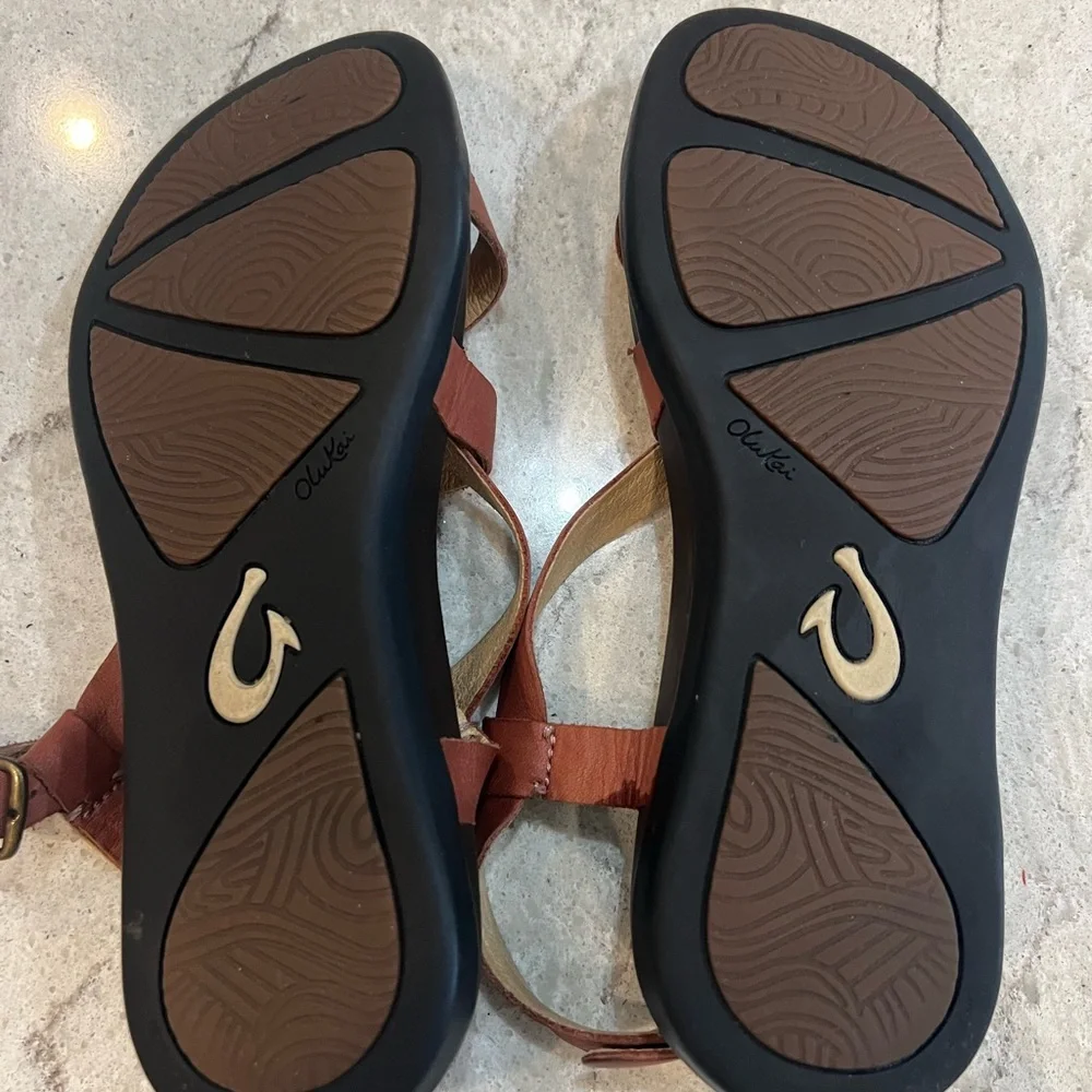 OluKai Upena Women’s 7 Cedarwood Flip Flop, Sandals Sludes - Picture 5 of 8